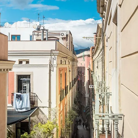 Violeta - Gothic - Las Ramblas Apartment Barcelona